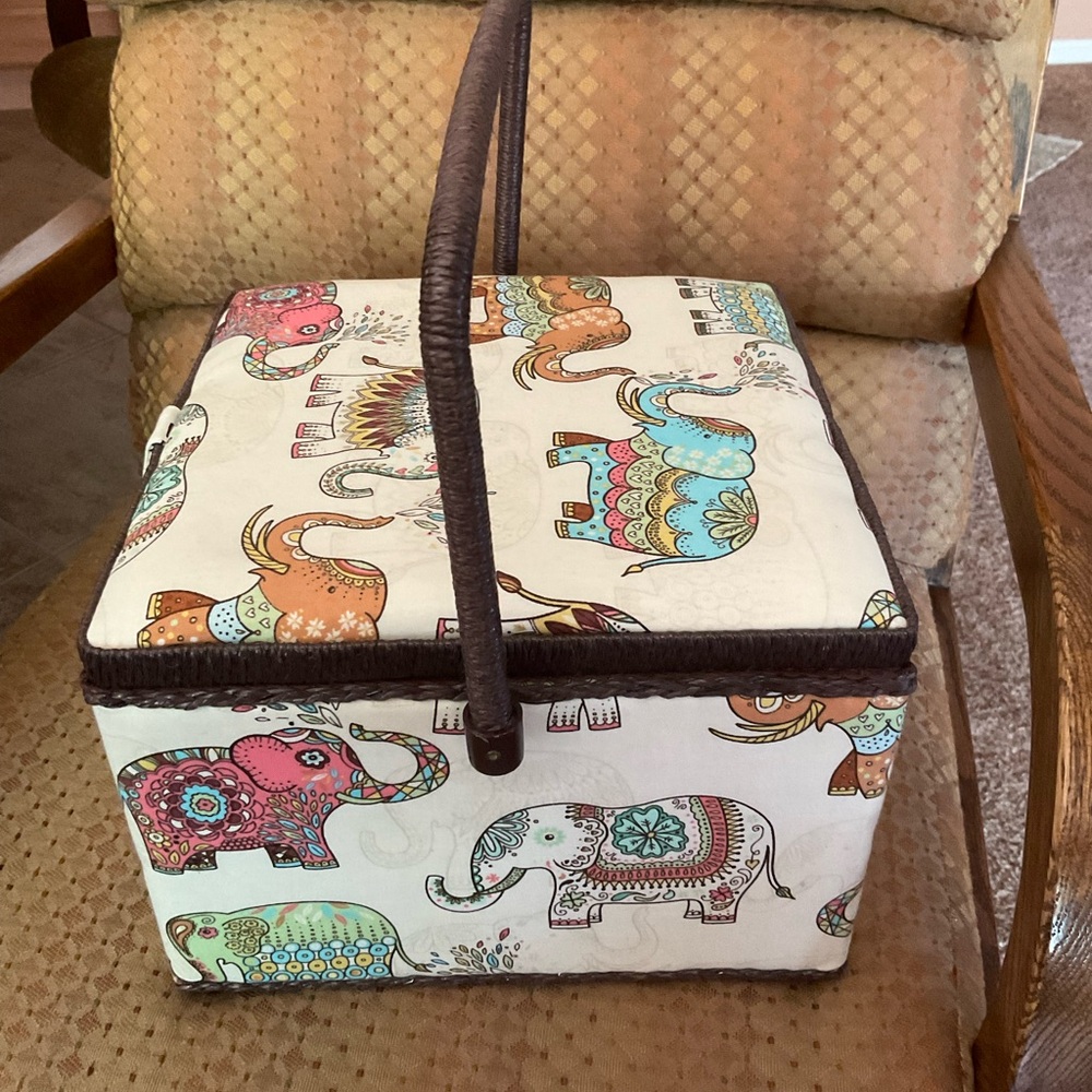 Sewing Box Gorgeous Colorful Elephants Fabric Padded w Handle - Picture 3 of 14